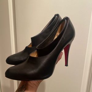 100% AUTH CHRISTIAN LOUBOUTIN HEELS
